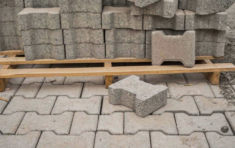 Vantagens da Pavimentação com Blocos de Concreto: Uma Solução Inteligente para Áreas Externas